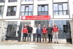 Vali Erol, Ahmet Cemal Maden Huzurevi inaatnda incelemede bulundu